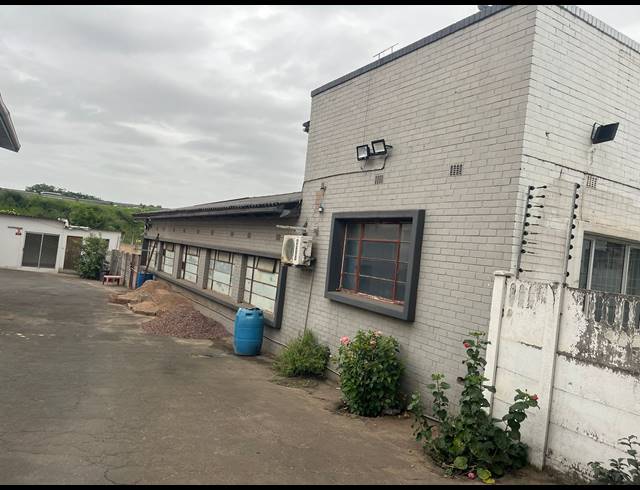 350M² MINI FACTORY TO LET IN PARLOCK